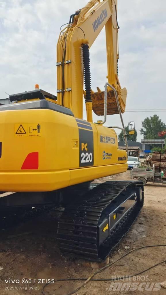 Komatsu PC 220 Miniekskavaatorid < 7 t