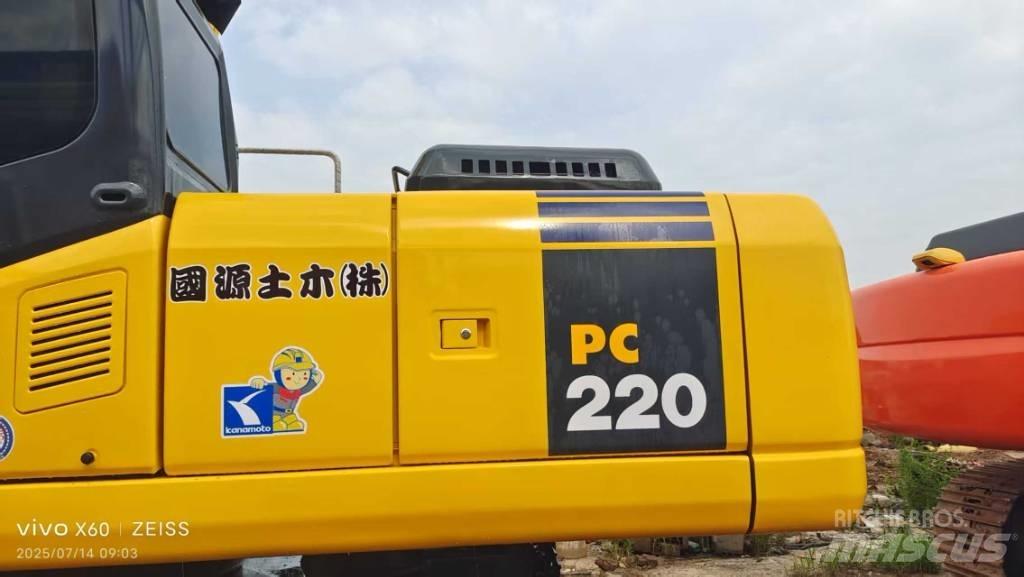 Komatsu PC 220 Miniekskavaatorid < 7 t