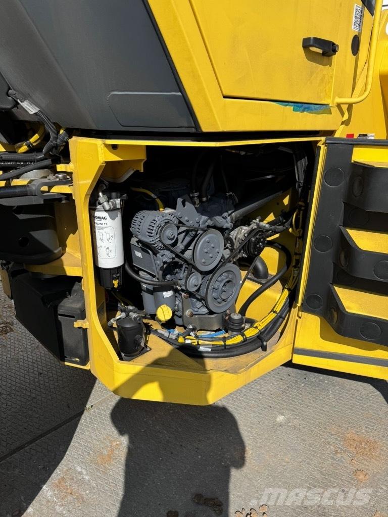 Bomag BW 202 AD-4 Tandemrullid