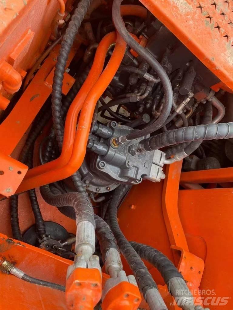 Doosan DH225LC-9E Roomikekskavaatorid