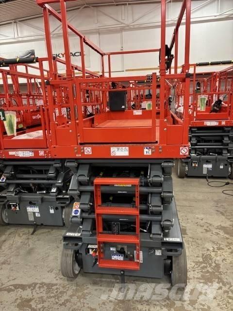 SkyJack SJ 4740 Käärtõstukid