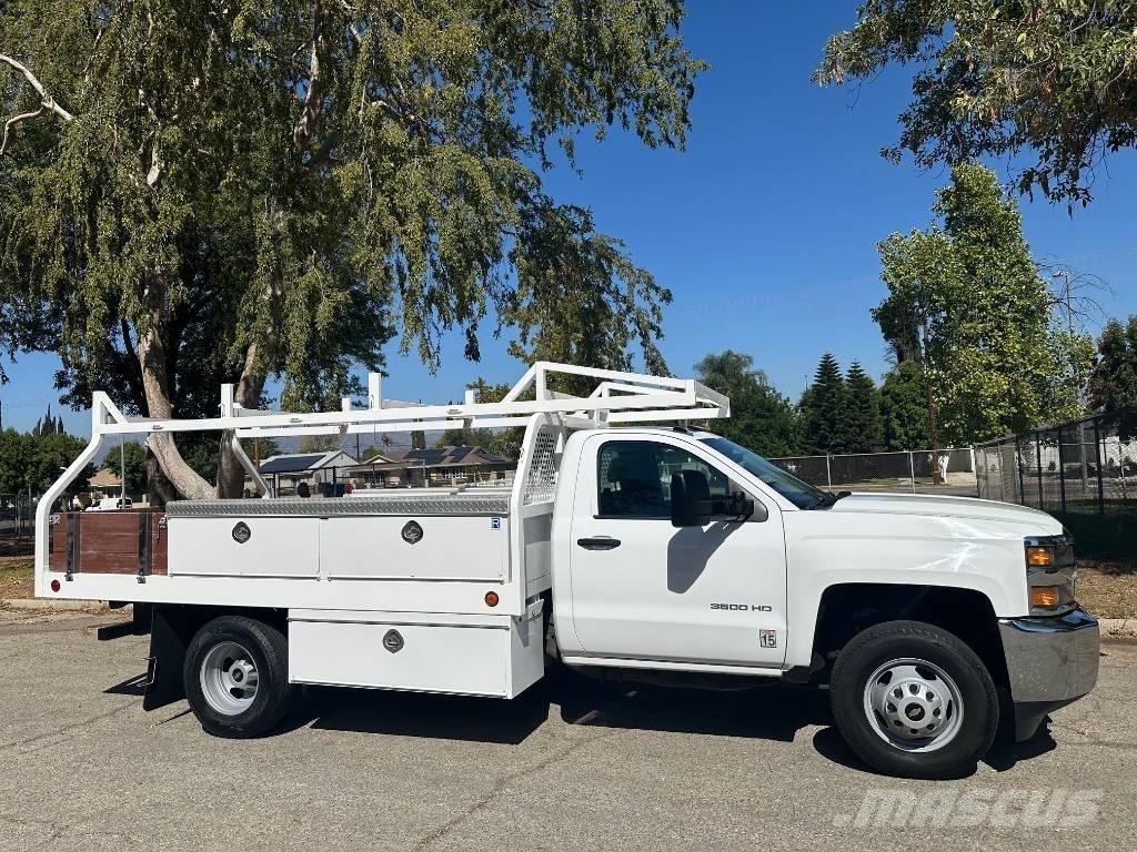 Chevrolet 3500 HD Madelkaubikud