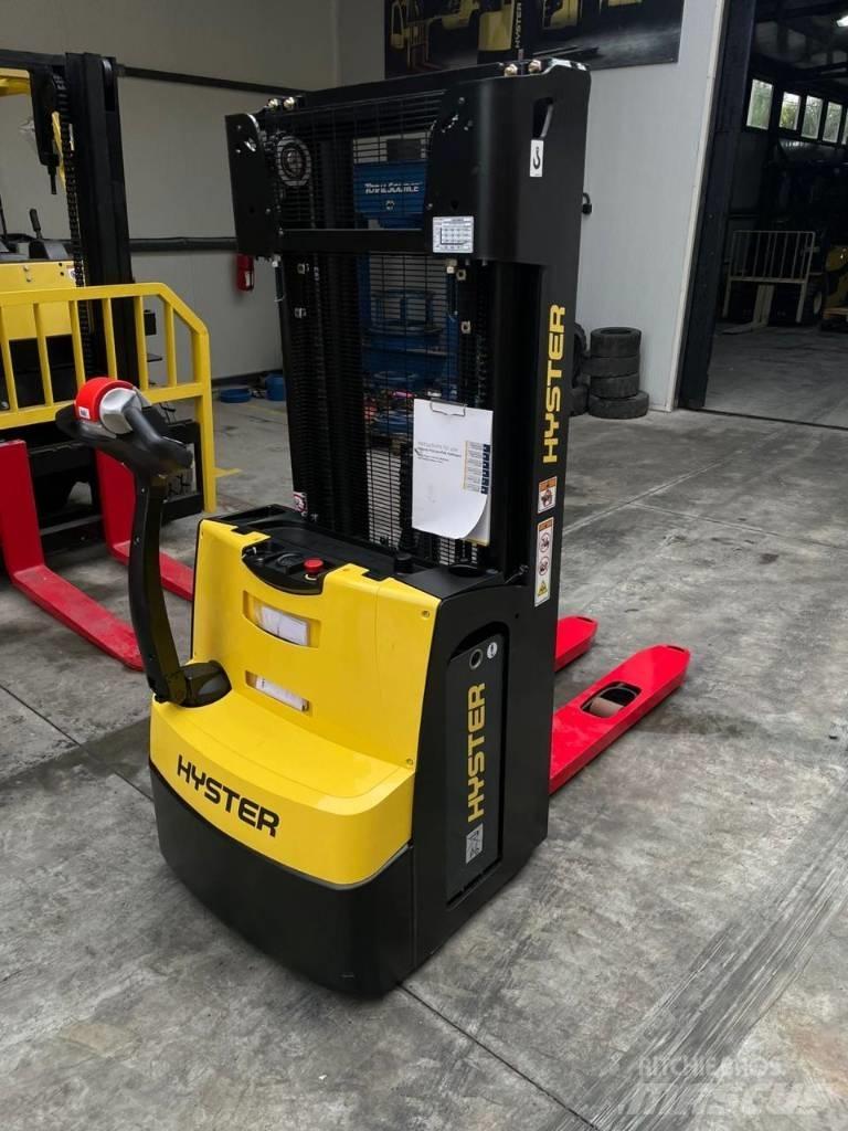 Hyster S 1.2 Järelkäidavad virnastajad