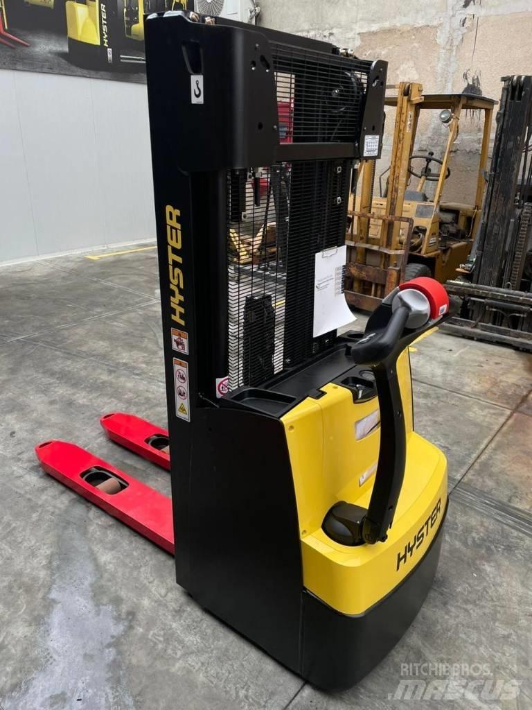Hyster S 1.2 Järelkäidavad virnastajad