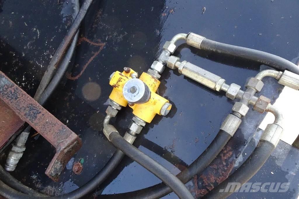  Boxenstrooier .RZ Muud põllumajandusmasinad
