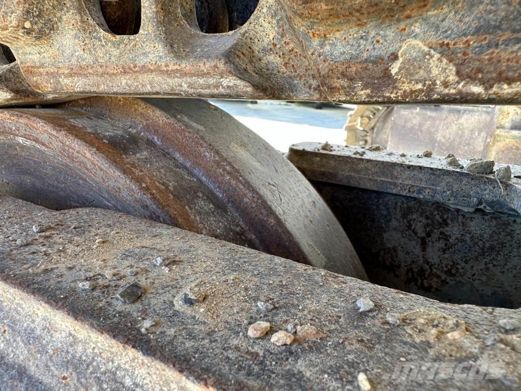 Volvo EC250ENL Roomikekskavaatorid