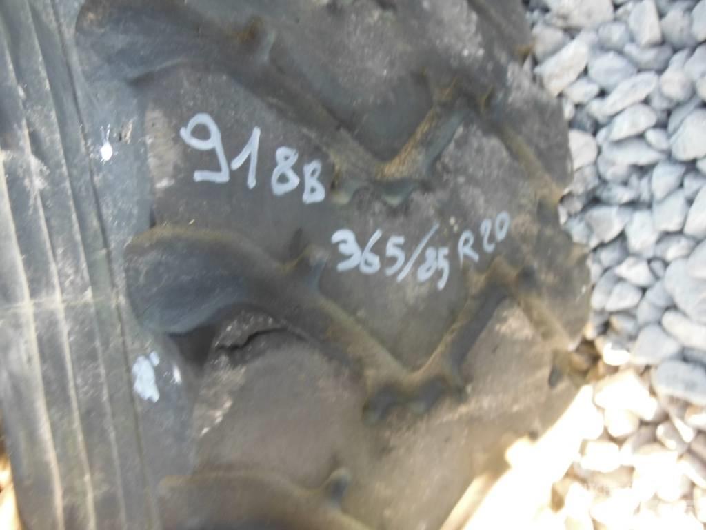 Michelin 365/85R20 Rehvid, rattad ja veljed