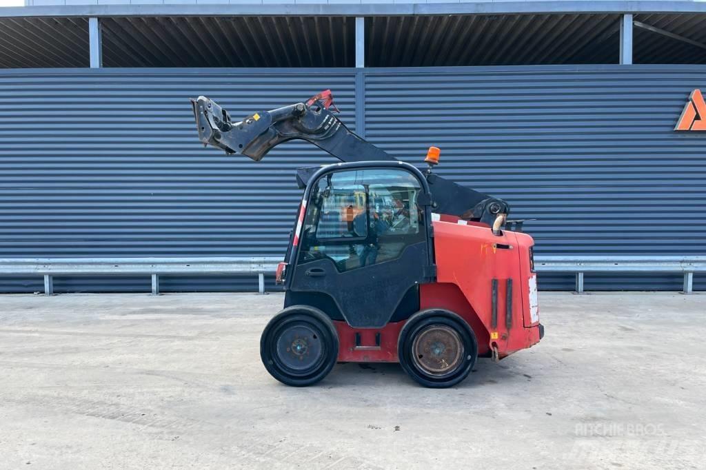 JCB R260 Kompaktlaadurid