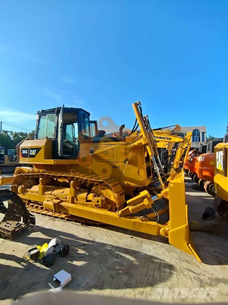 CAT D6G Buldooserid