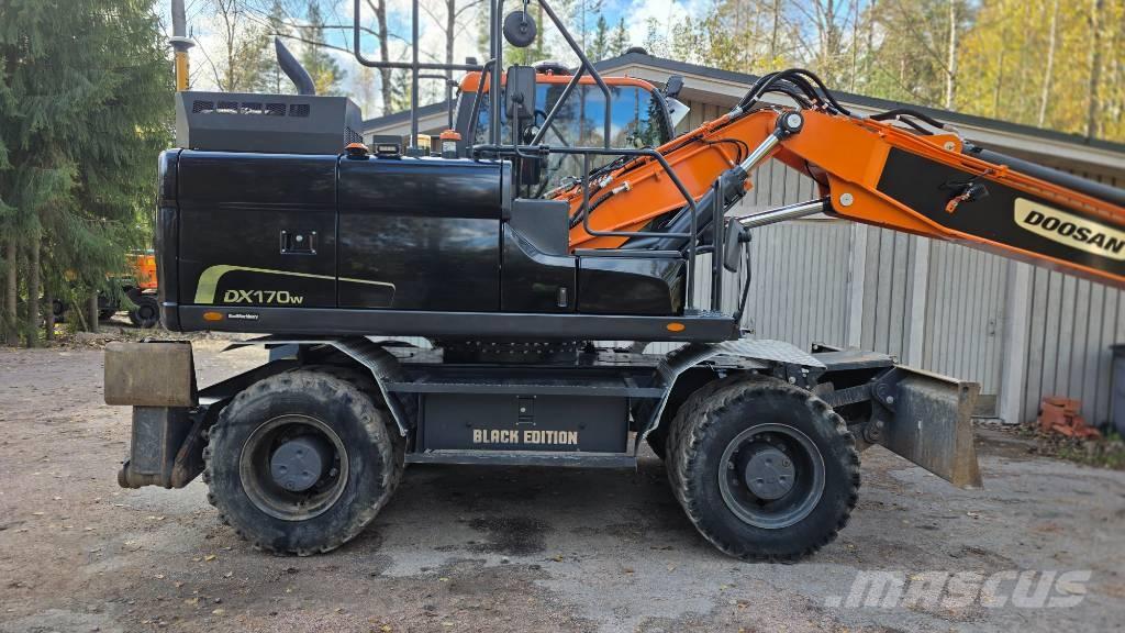 Doosan DX 170 W Ratasekskavaatorid