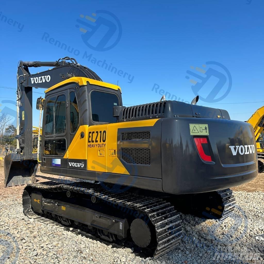 Volvo EC210 Roomikekskavaatorid