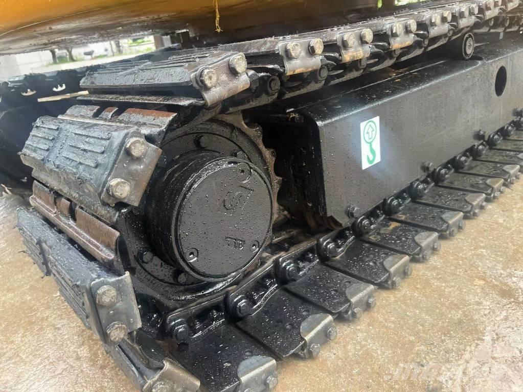 JCB 8050 Roomikekskavaatorid