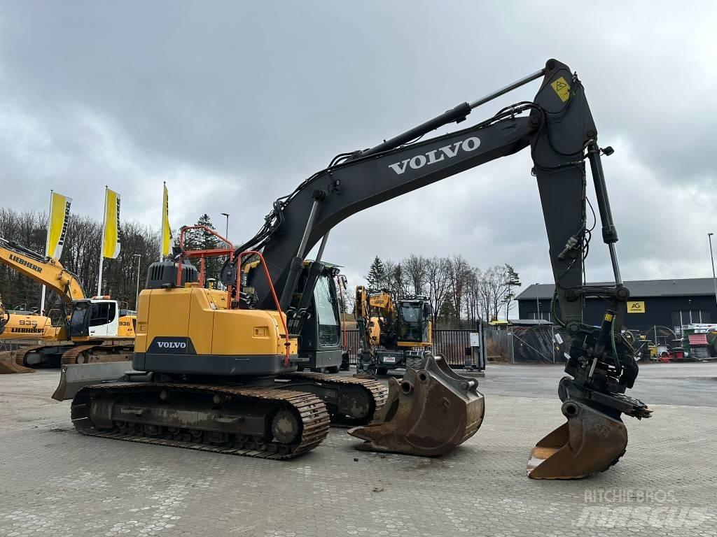 Volvo ECR 235 E LC Roomikekskavaatorid