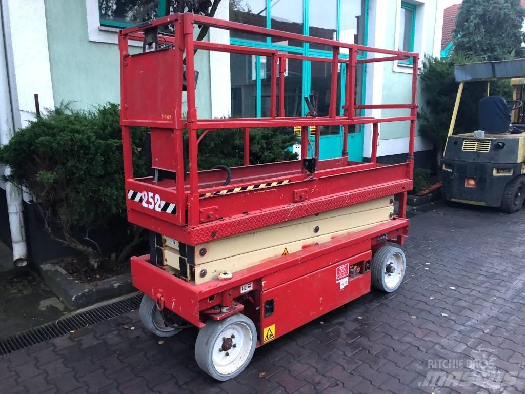 JLG 2030 F3    V-3409 Vertikaalsed mast tõstukid