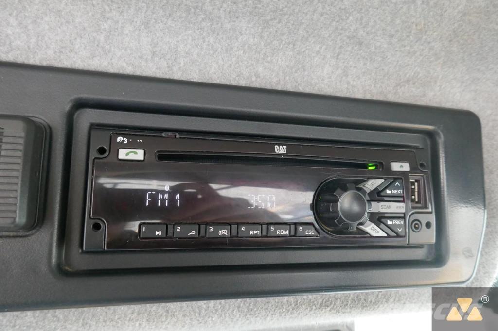 CAT 966M Rataslaadurid