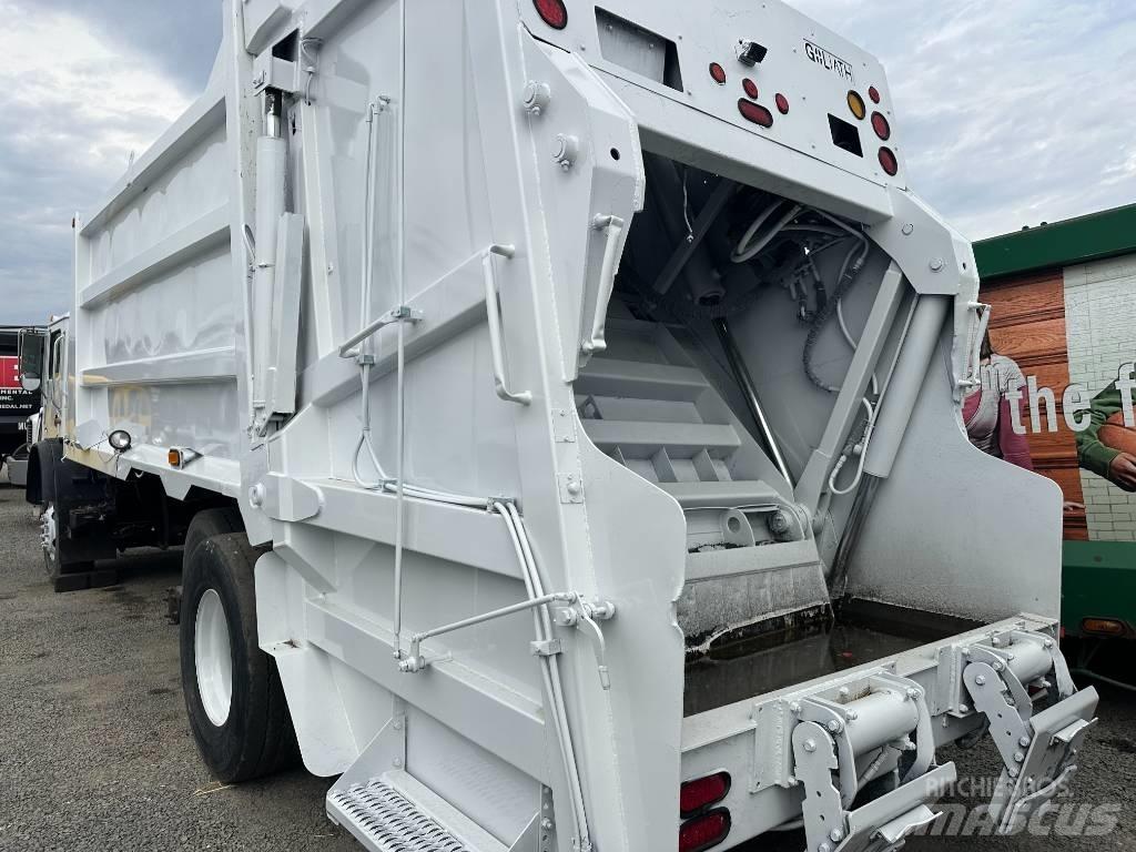 Mack MRU Prügiautod