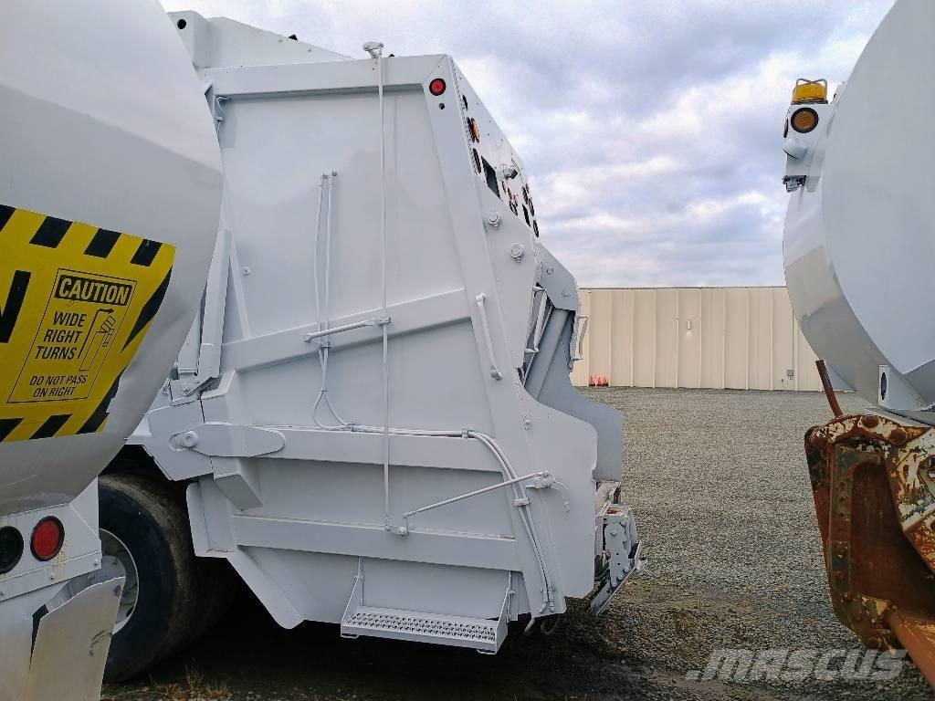 Mack MRU Prügiautod