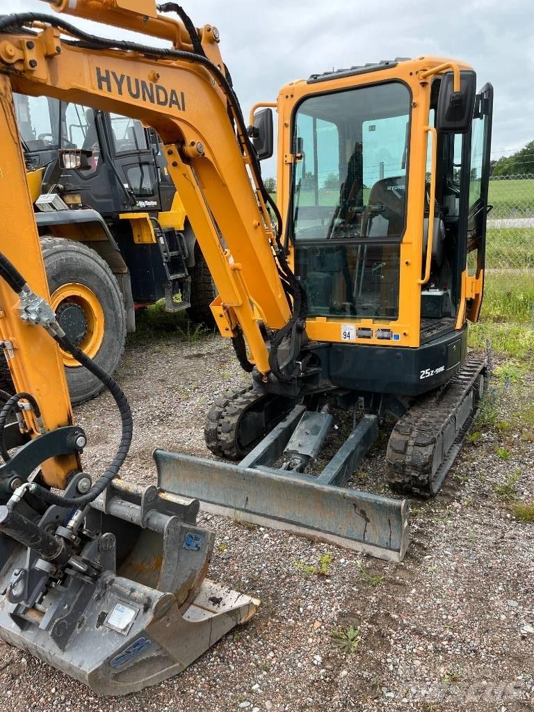 Hyundai R25Z-9 AK Miniekskavaatorid < 7 t