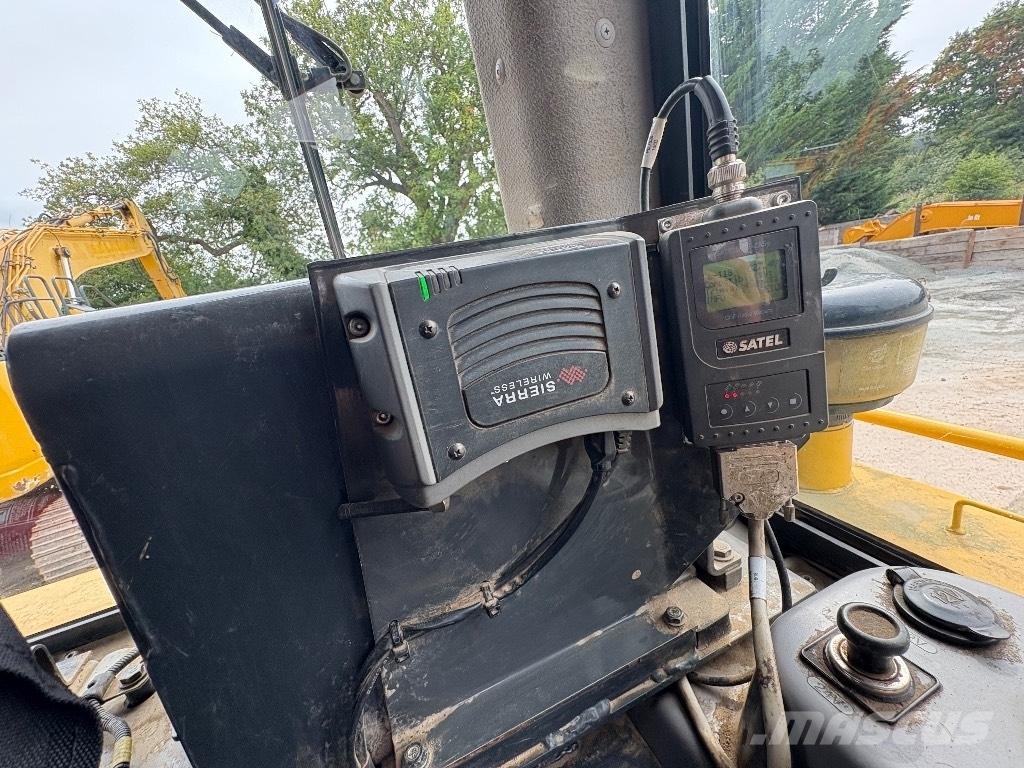 Komatsu D65PXI-18 Buldooserid