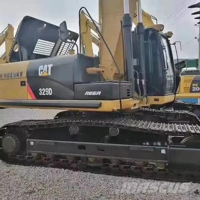 CAT 329 Roomikekskavaatorid