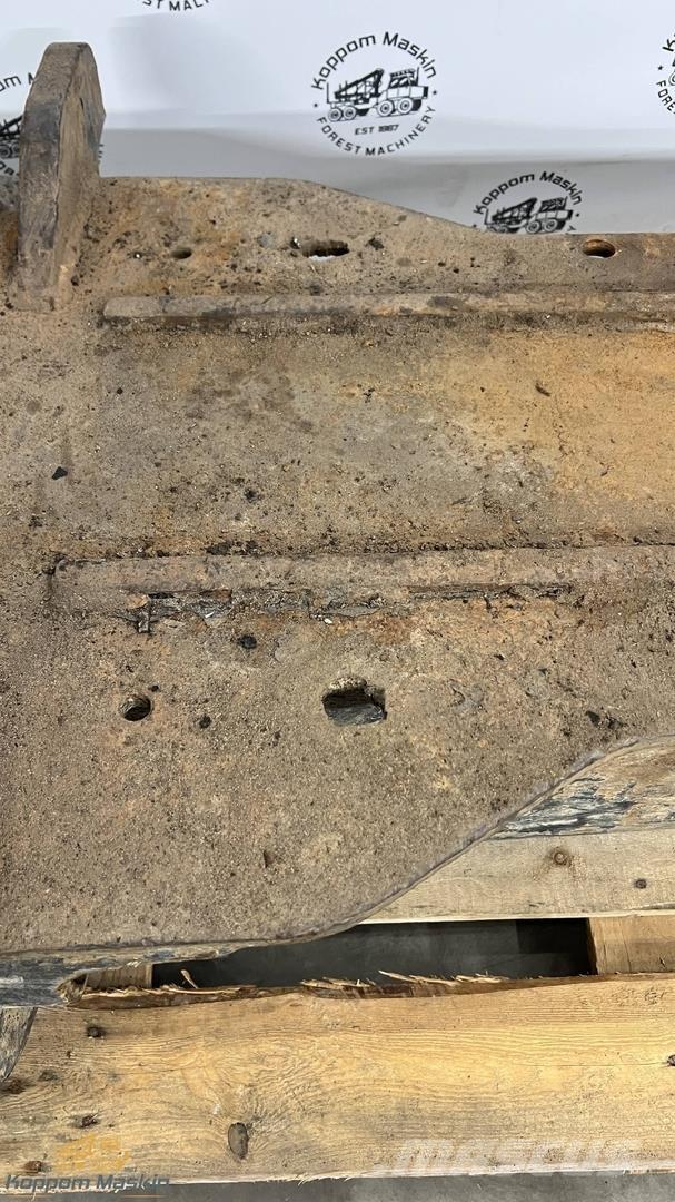 Komatsu 845 Muud osad