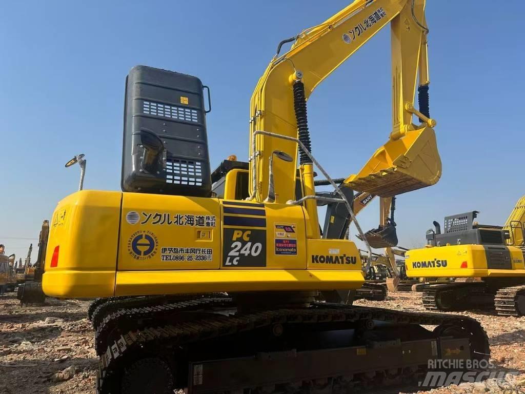 Komatsu PC 240 Roomikekskavaatorid