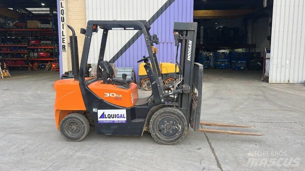 Doosan D 30 G Diiseltõstukid