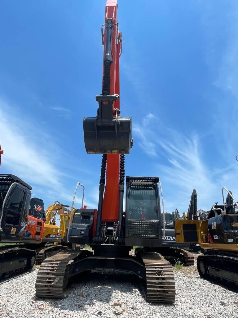 Hitachi ZX 240 Roomikekskavaatorid