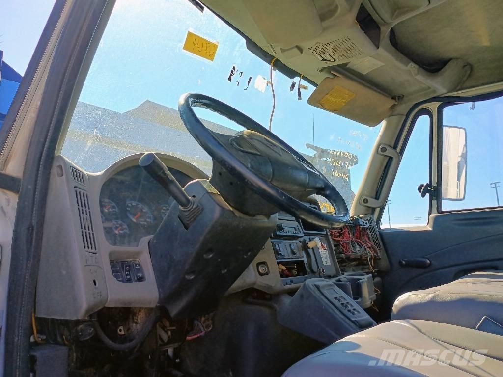 International 7400 Prügiautod