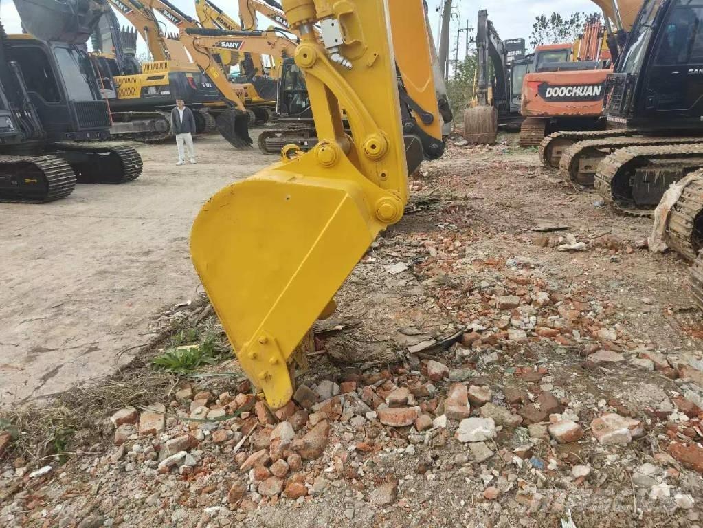 Komatsu PC 138 Roomikekskavaatorid
