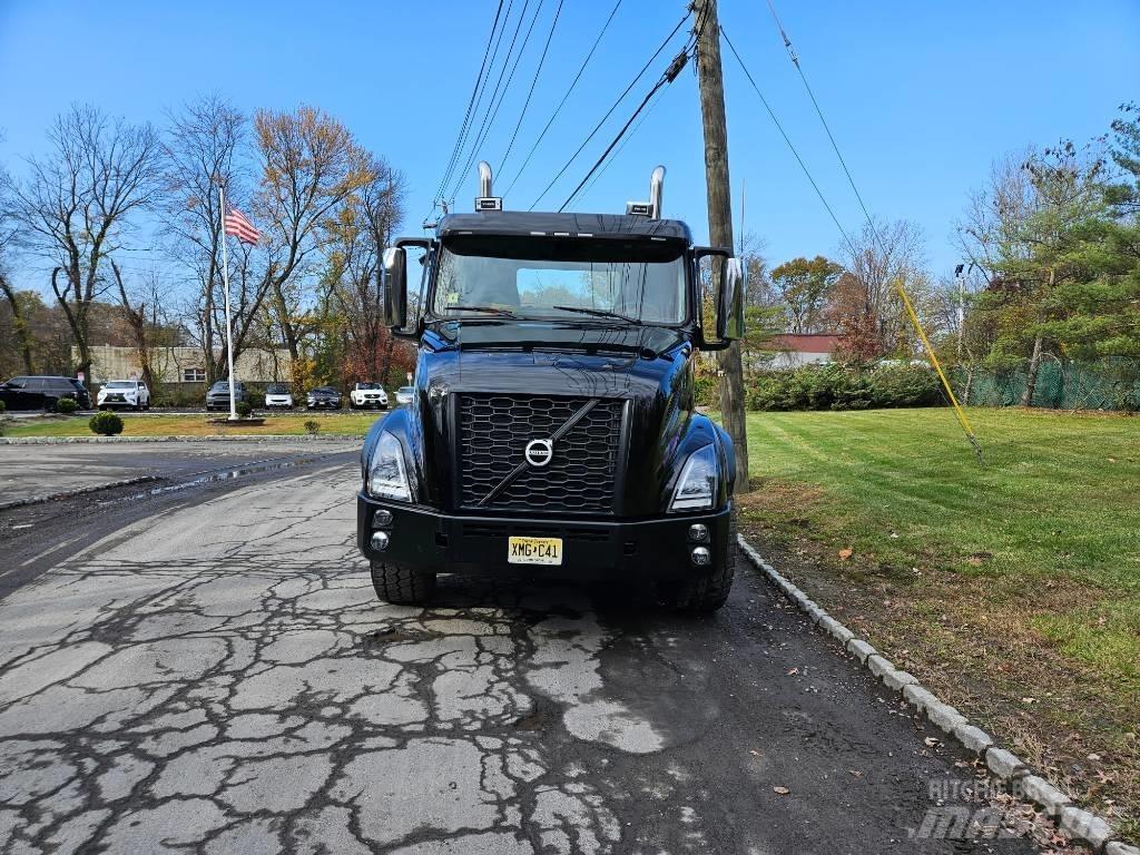Volvo VNX 64 T300 Madelautod
