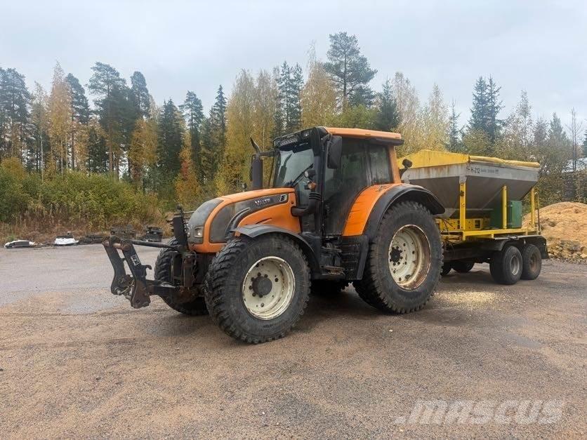 Valtra N142 Traktorid