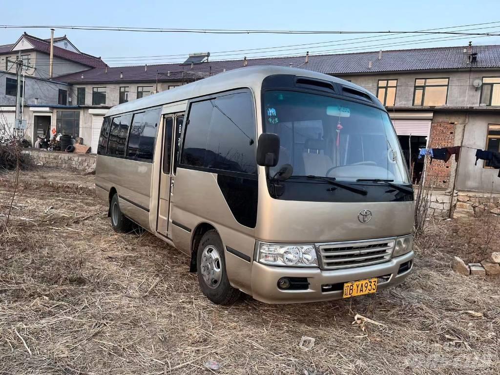 Toyota Coaster Bus Väikebussid