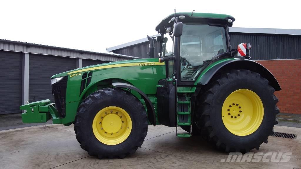 John Deere 8370 R Traktorid