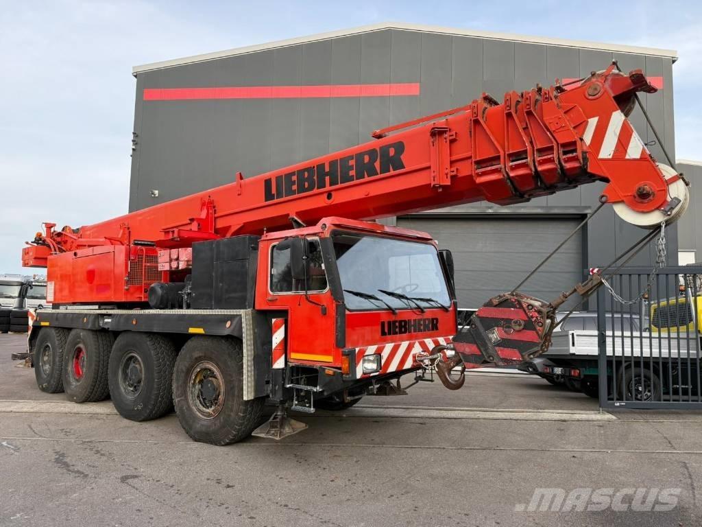 Liebherr LTM 1070 Maastikutõstukid