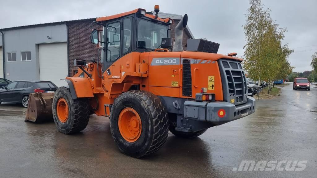 Doosan DL 200-3 Rataslaadurid