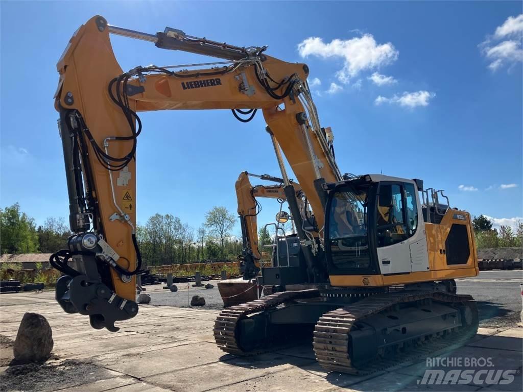 Liebherr R930 Roomikekskavaatorid
