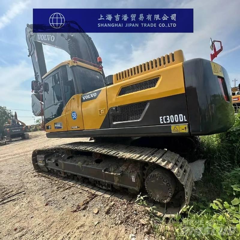Volvo EC 300 Roomikekskavaatorid