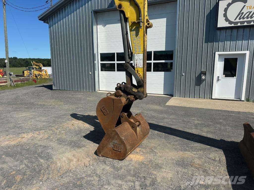 Wacker Neuson 8003 Roomikekskavaatorid