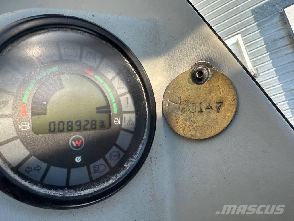 Wacker Neuson 8003 Roomikekskavaatorid