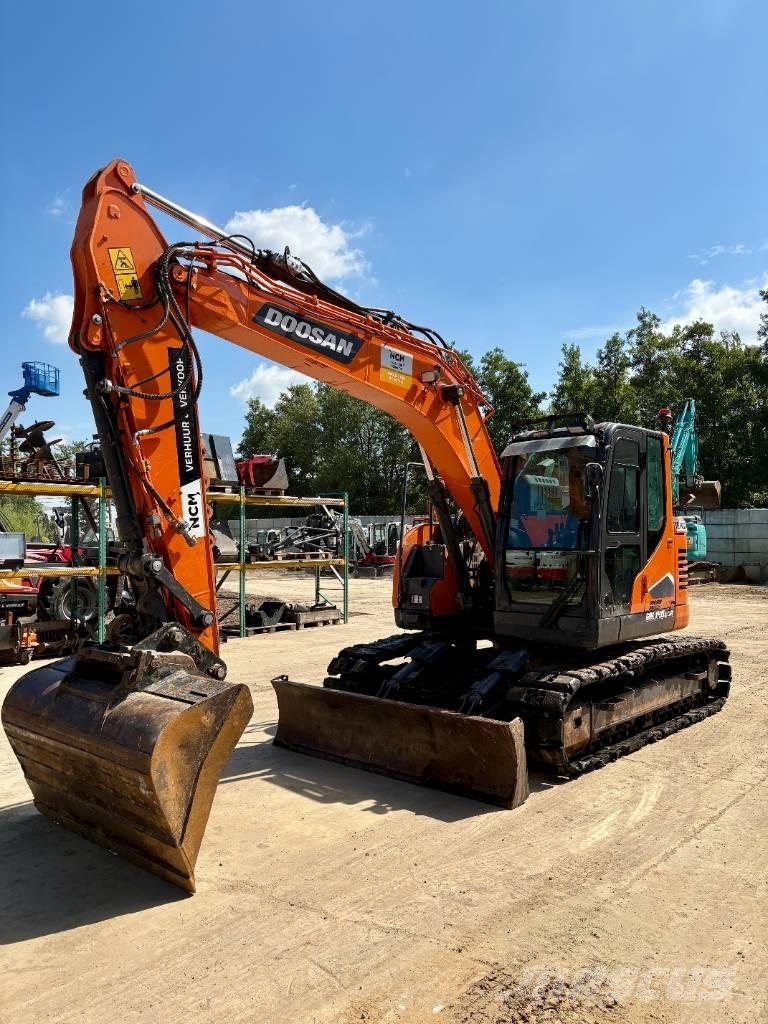 Doosan DX 140 LCR Roomikekskavaatorid