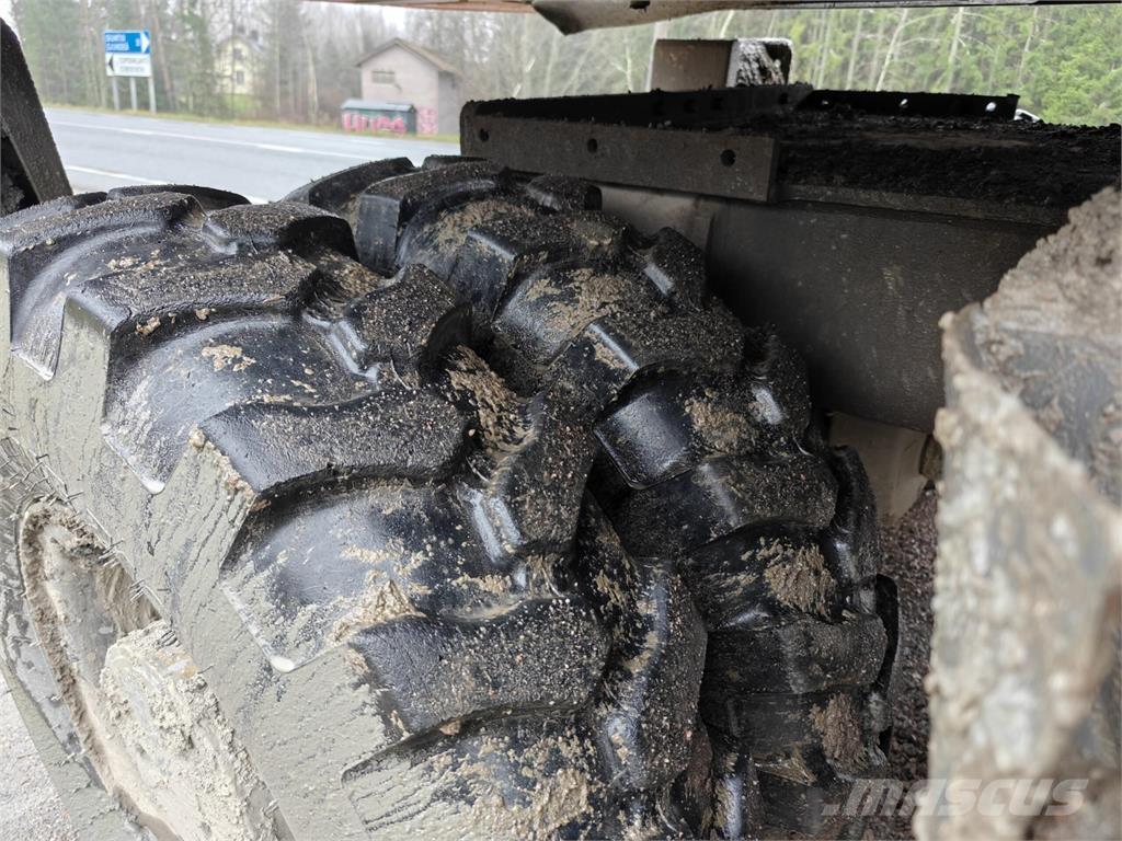 Doosan DX 210 W-7 Ratasekskavaatorid