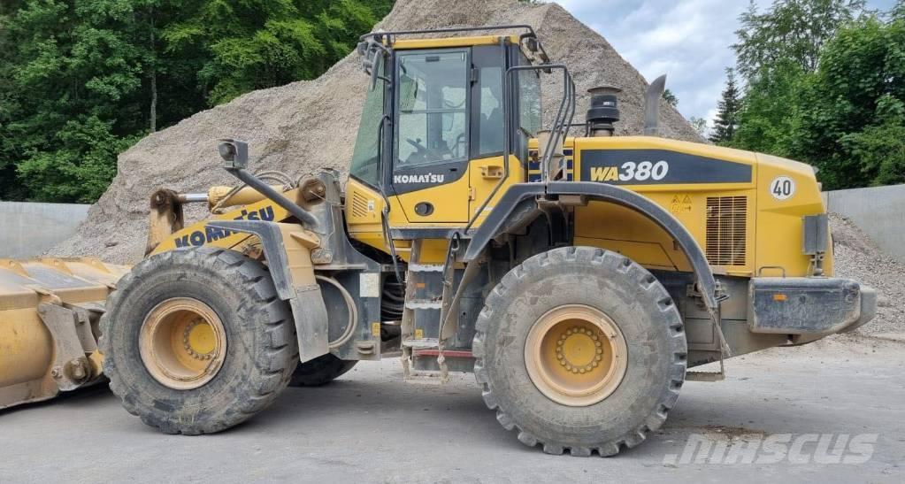 Komatsu WA 380 Rataslaadurid