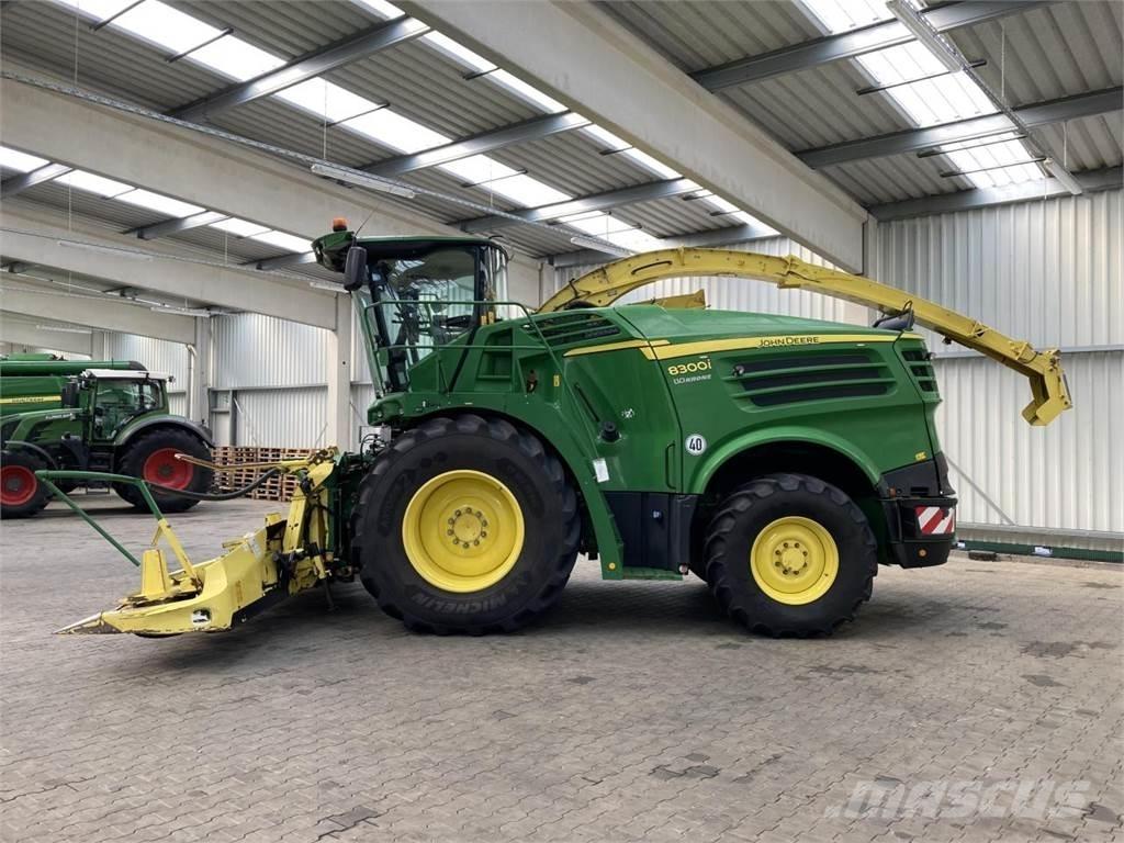John Deere 8300 Silokombainid