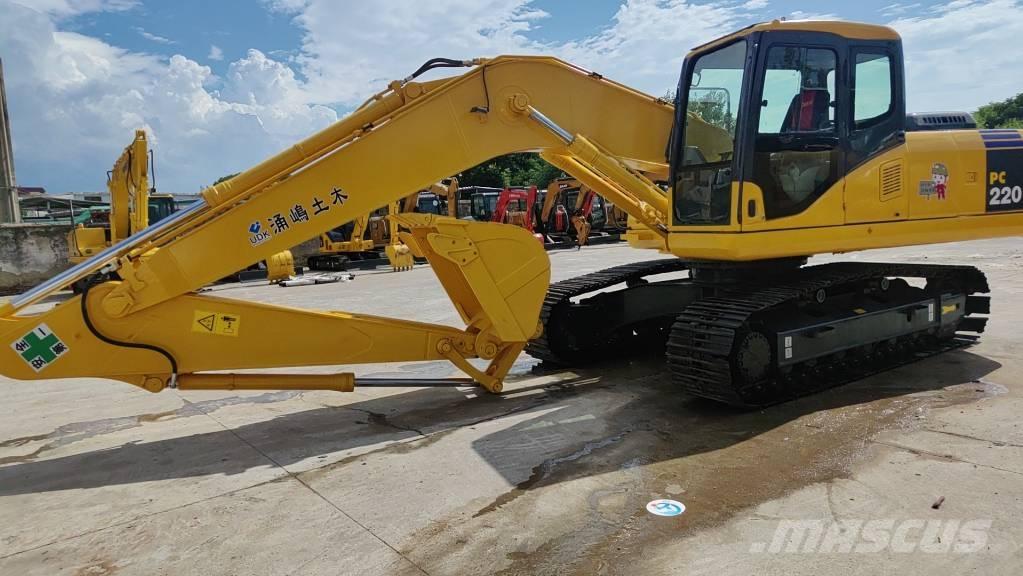 Komatsu pc220-7 Roomikekskavaatorid