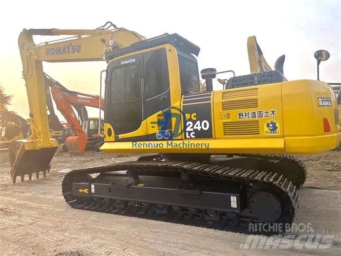 Komatsu PC 240 -8 Roomikekskavaatorid