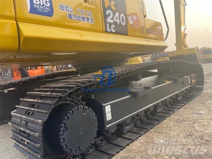 Komatsu PC 240 -8 Roomikekskavaatorid