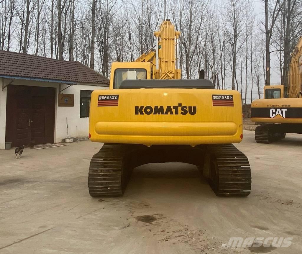 Komatsu PC 220-8 Roomikekskavaatorid