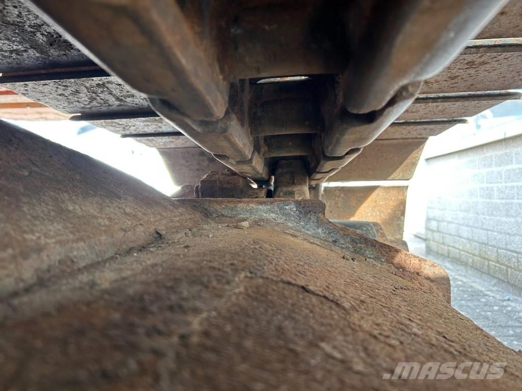 Fiat-Hitachi EX 165 Roomikekskavaatorid