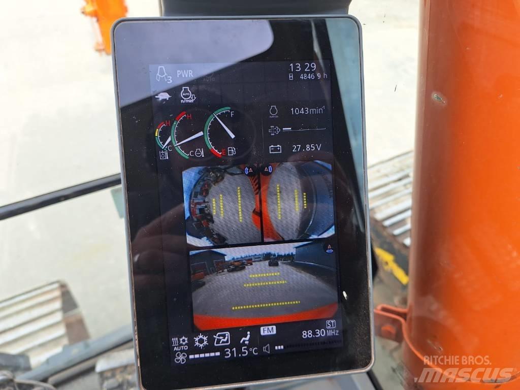 Hitachi ZX130LCN-7 Roomikekskavaatorid